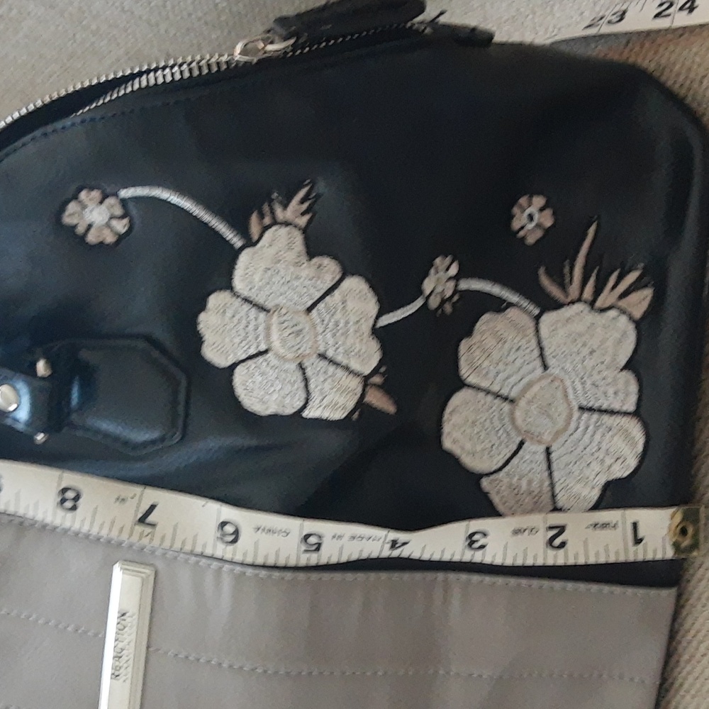 NWOT Kenneth Cole Women's Black and Gray Floral Handbag - Picture 6 of 7